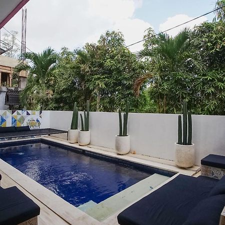 Margarita Surf Hostel Canggu Exteriör bild