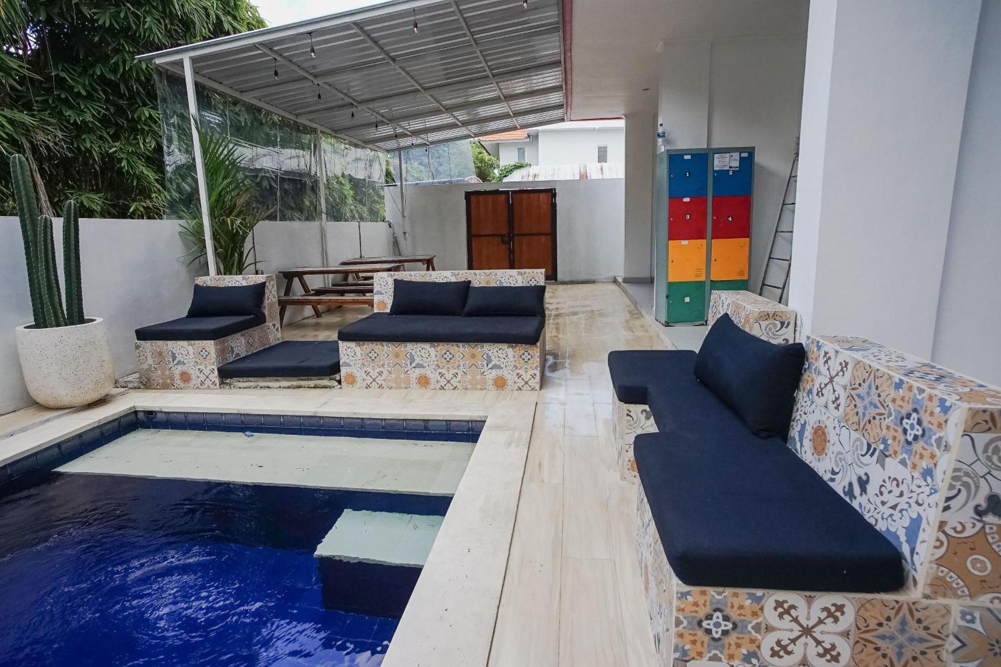 Margarita Surf Hostel Canggu Exteriör bild