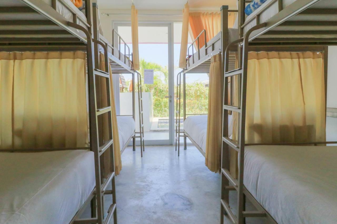 Margarita Surf Hostel Canggu Exteriör bild